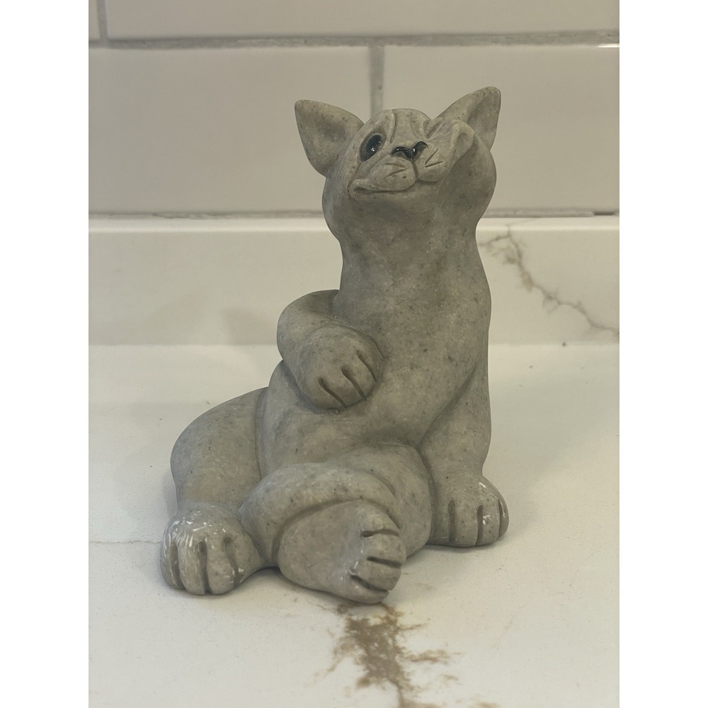Vintage Quarry Critters Cat Figurine Carla Winking Second Nature Design 2000